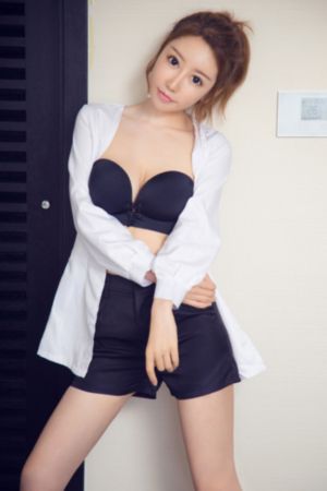 图书馆的女朋友日漫