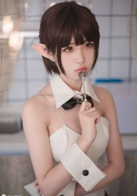 美国雪白人妖sarina