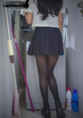 女大学生的沙龙室免费看