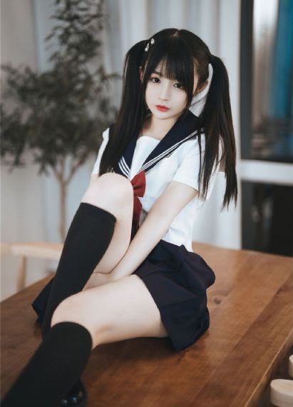 善良的年轻的馊7