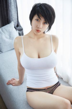 年轻善良的岳母