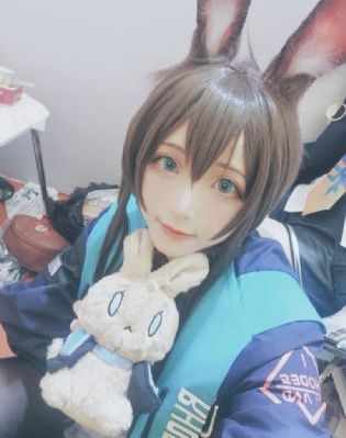 漂亮的小蜜桃