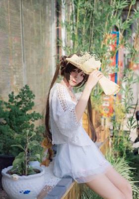 太粗硬小寡妇受不了好爽动图