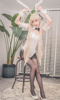 一天电影安妮海瑟薇免费