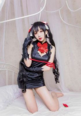 裙子里面的怪兽动画片